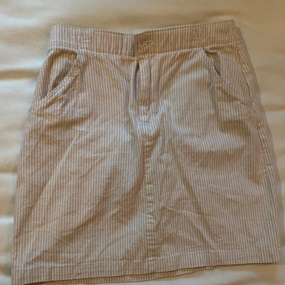 Hollister yellow and white high rise skirt